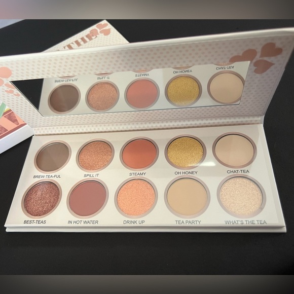 New Shadow Palette- What’s The Tea - Picture 6 of 9